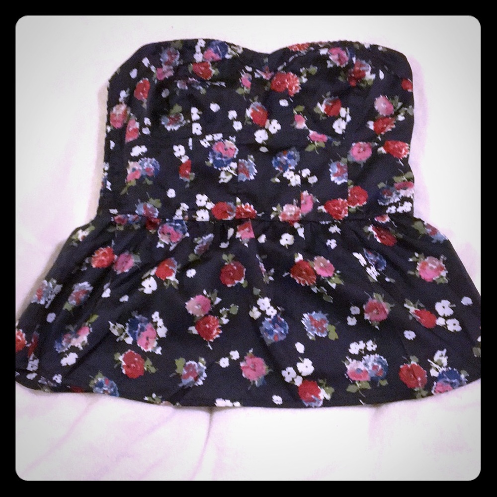 American eagle strapless blouse